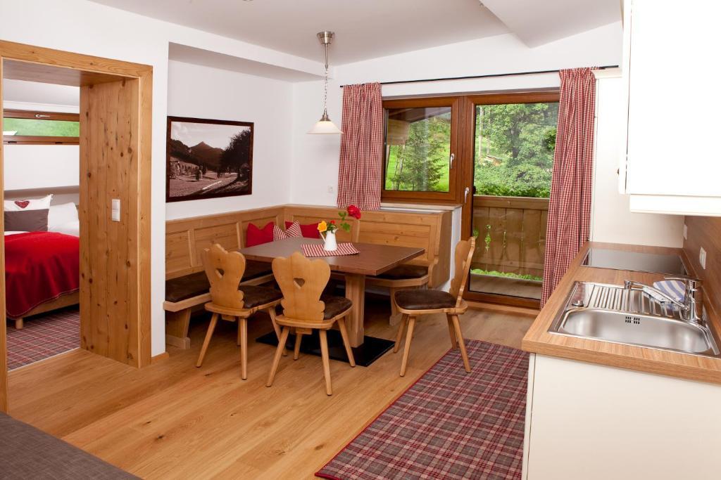 Zauchtaler Hof Hotell Altenmarkt im Pongau Rum bild